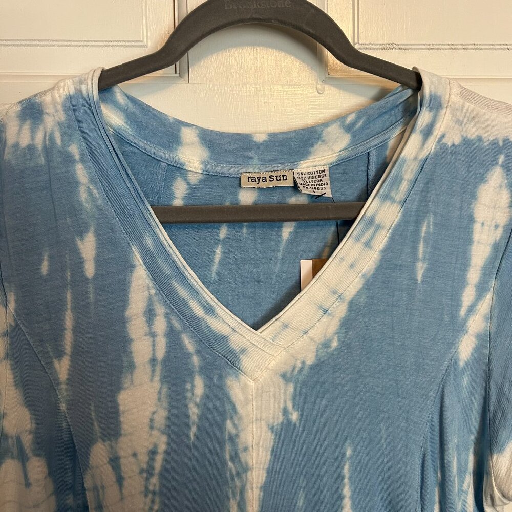 Summer Casual Dress.  Blue & White ombre effect.  Size Large